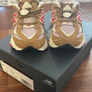 Special Release New Balance Kids' Sneakers in Beige Pink